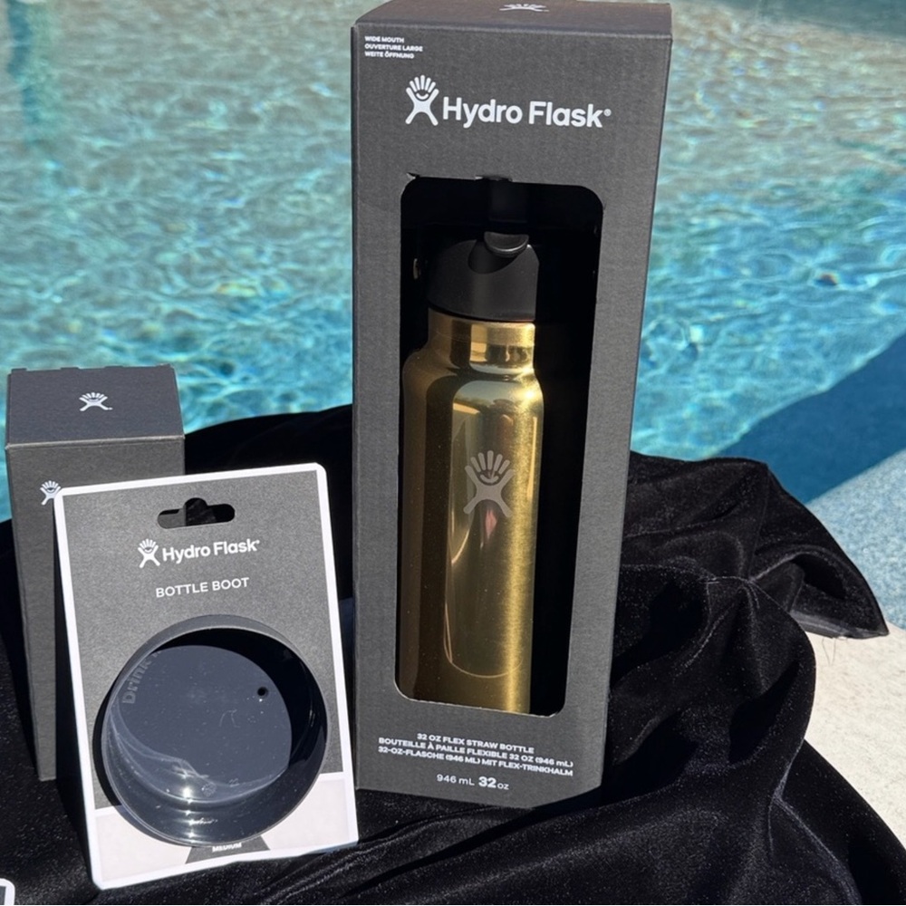 Hydro Flask Gold & Black Bottle Set With Bottle Boots New With Tags - Picture 6 of 13